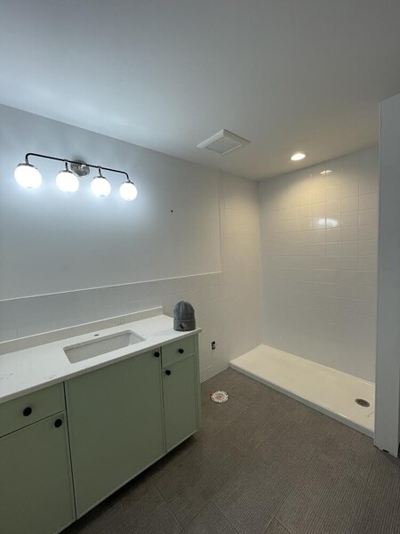 Shower Tile Installation Services in Eden Prairie, MN (1)